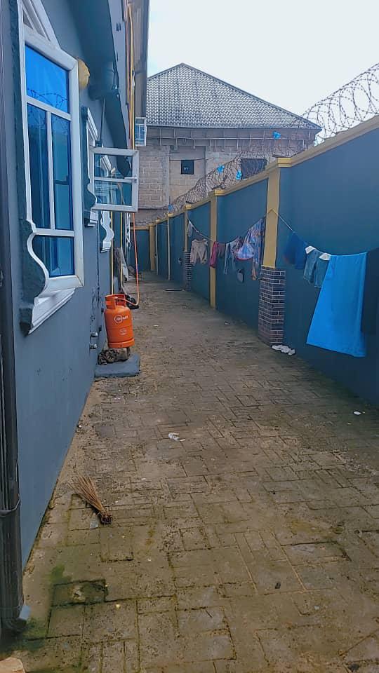 7 flats located in benin Upper ugbor 2