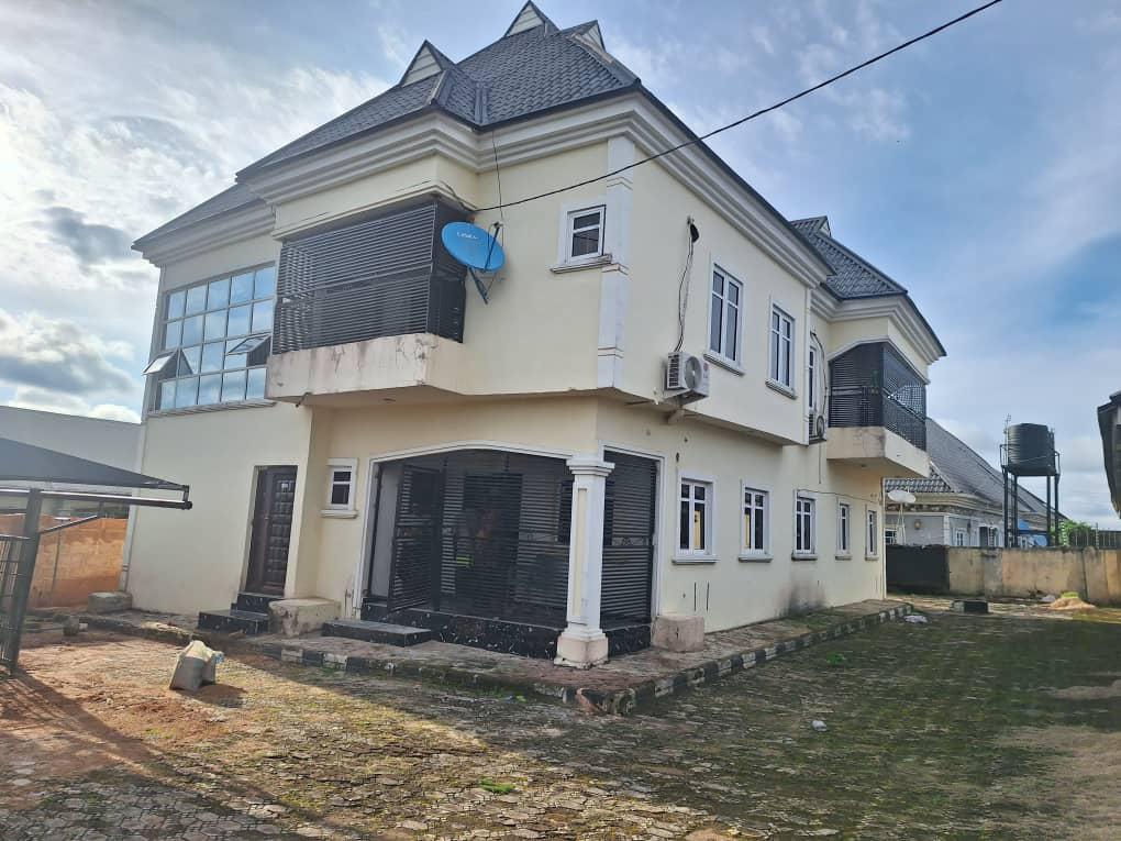 2 units of 3 Bedrooms flat's ogunwenyi
